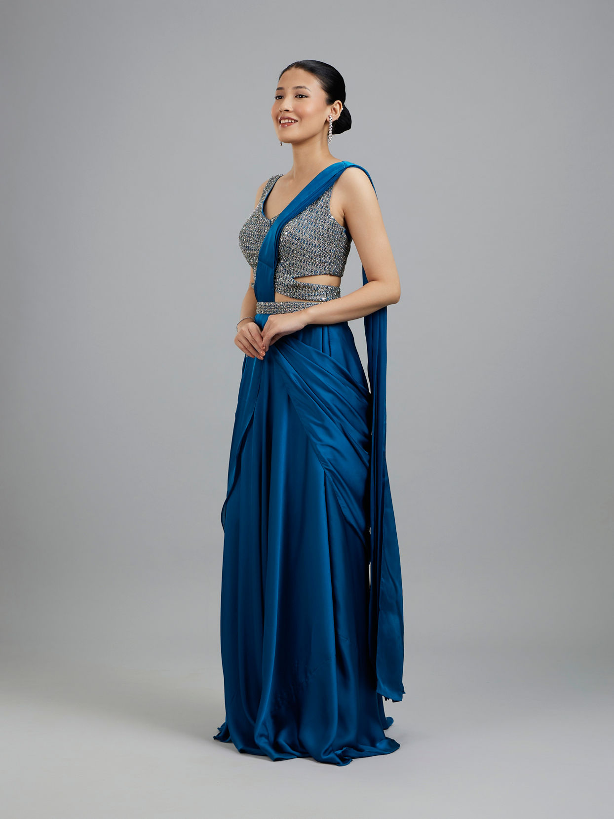 Mohey Women Elegant Satin Pre Draped Saree