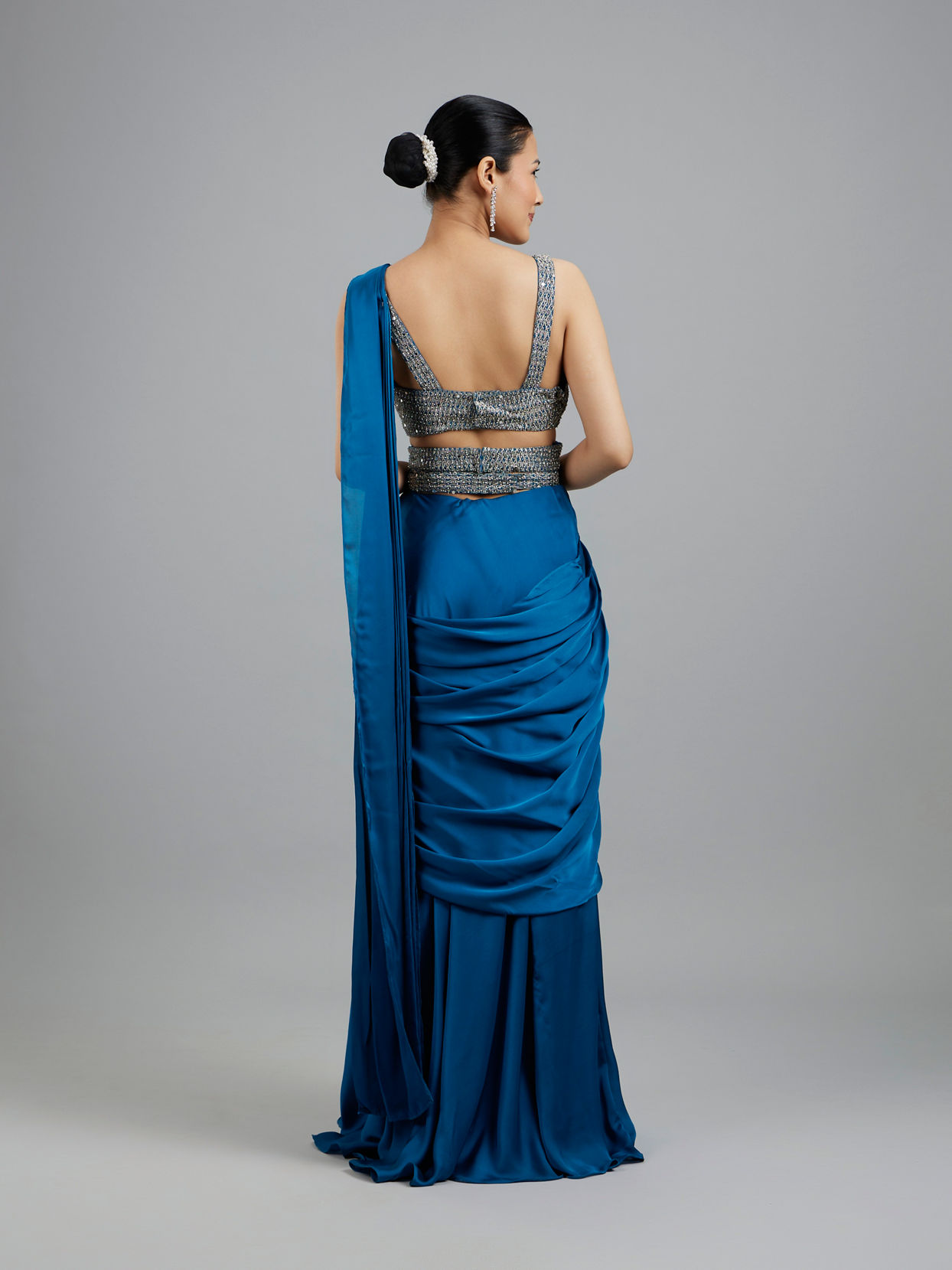 Mohey Women Elegant Satin Pre Draped Saree