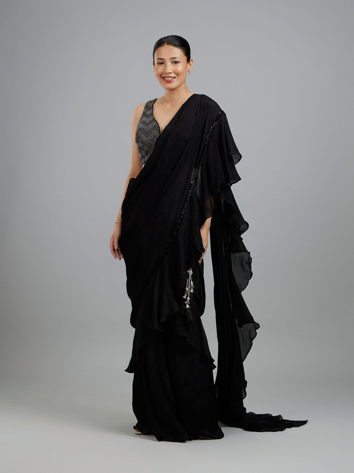 Mohey Women Elegant Black Pre Draped Saree