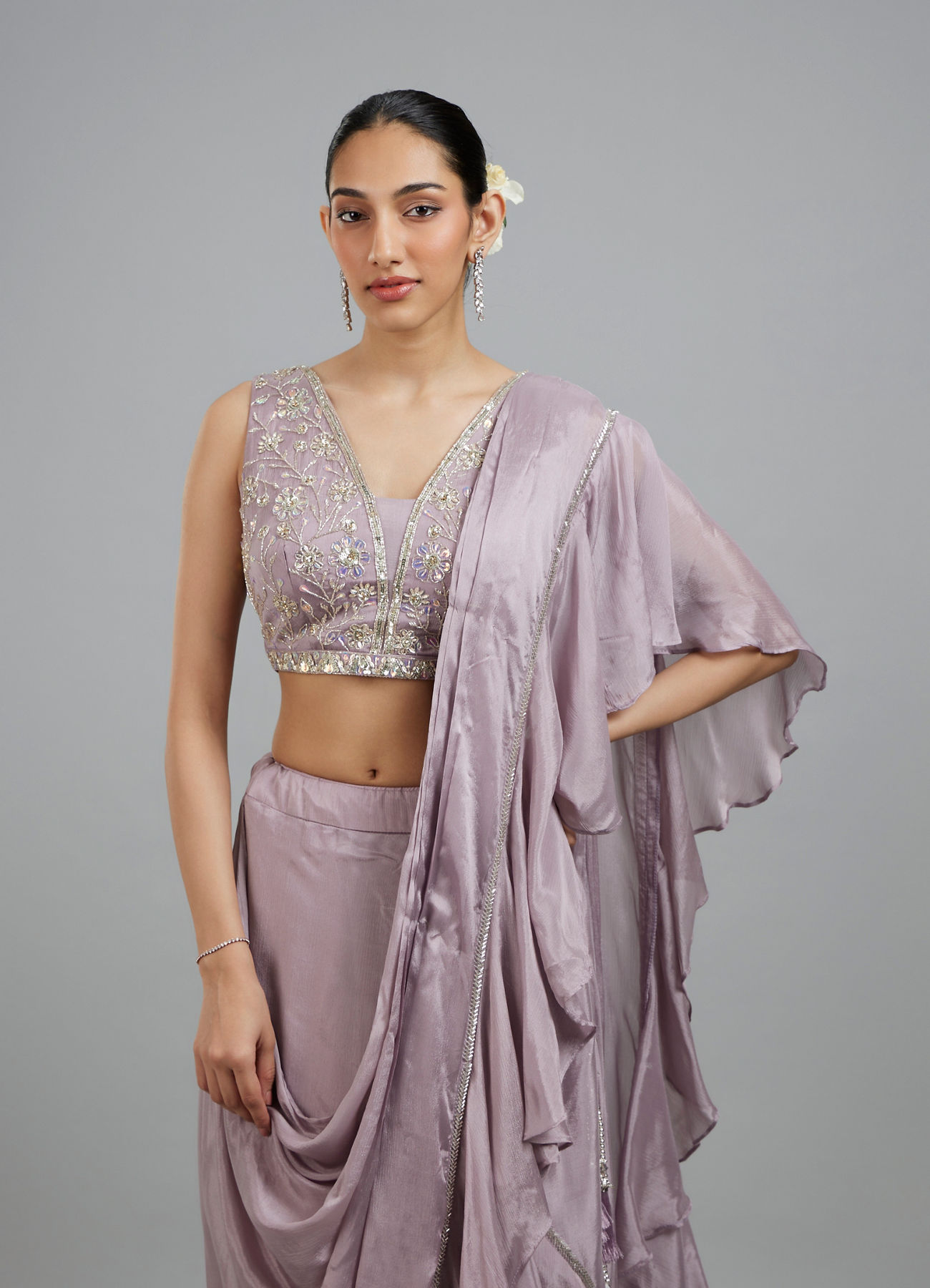 Mohey Women Purple Chinon Pre Draped Saree