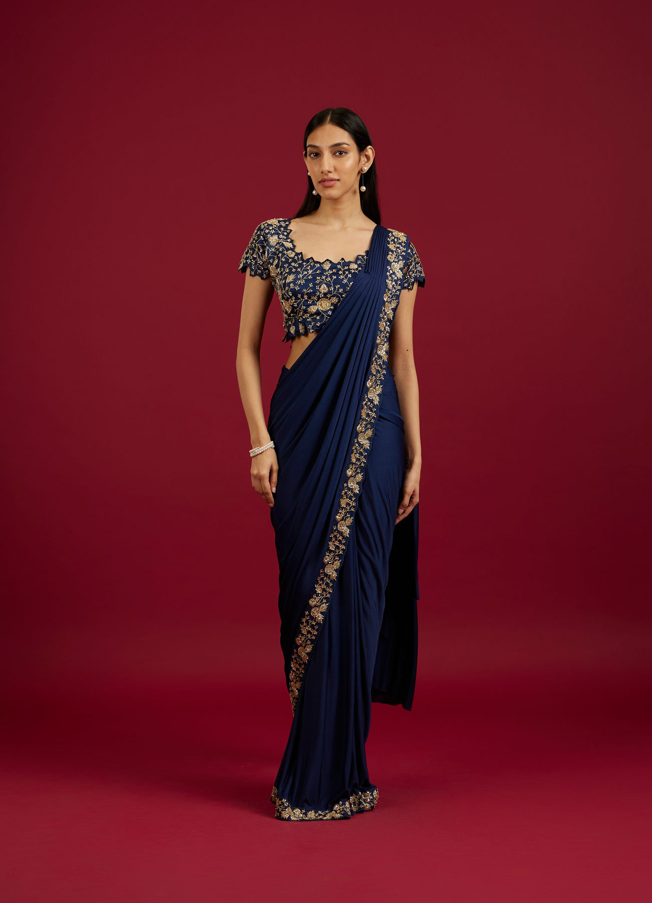 Mohey Women Indigo Blue Extravagance Draped Saree