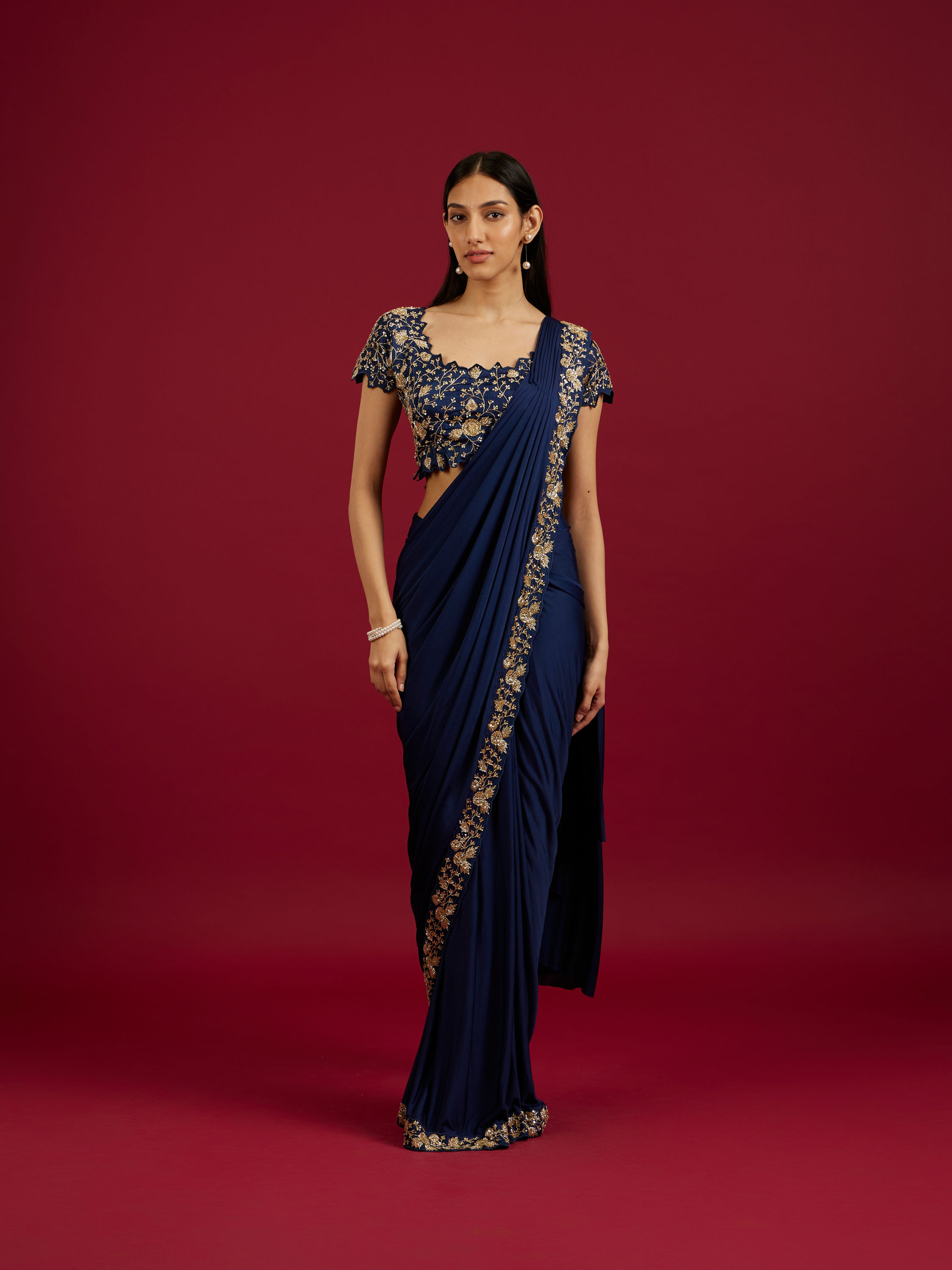 Mohey Women Indigo Blue Extravagance Draped Saree