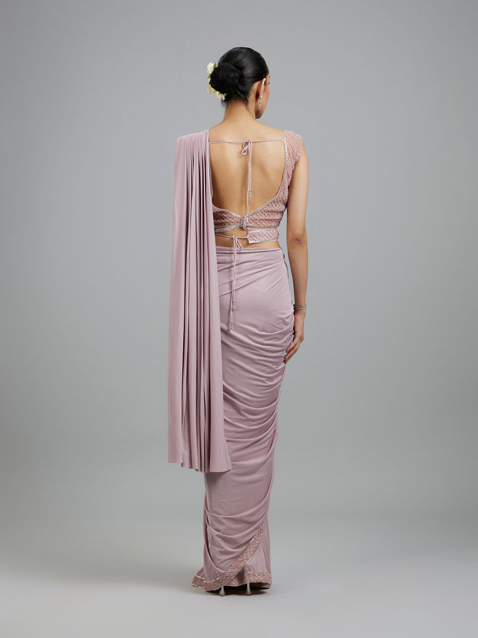 Mohey Women Regal Purple Pre Draped Saree