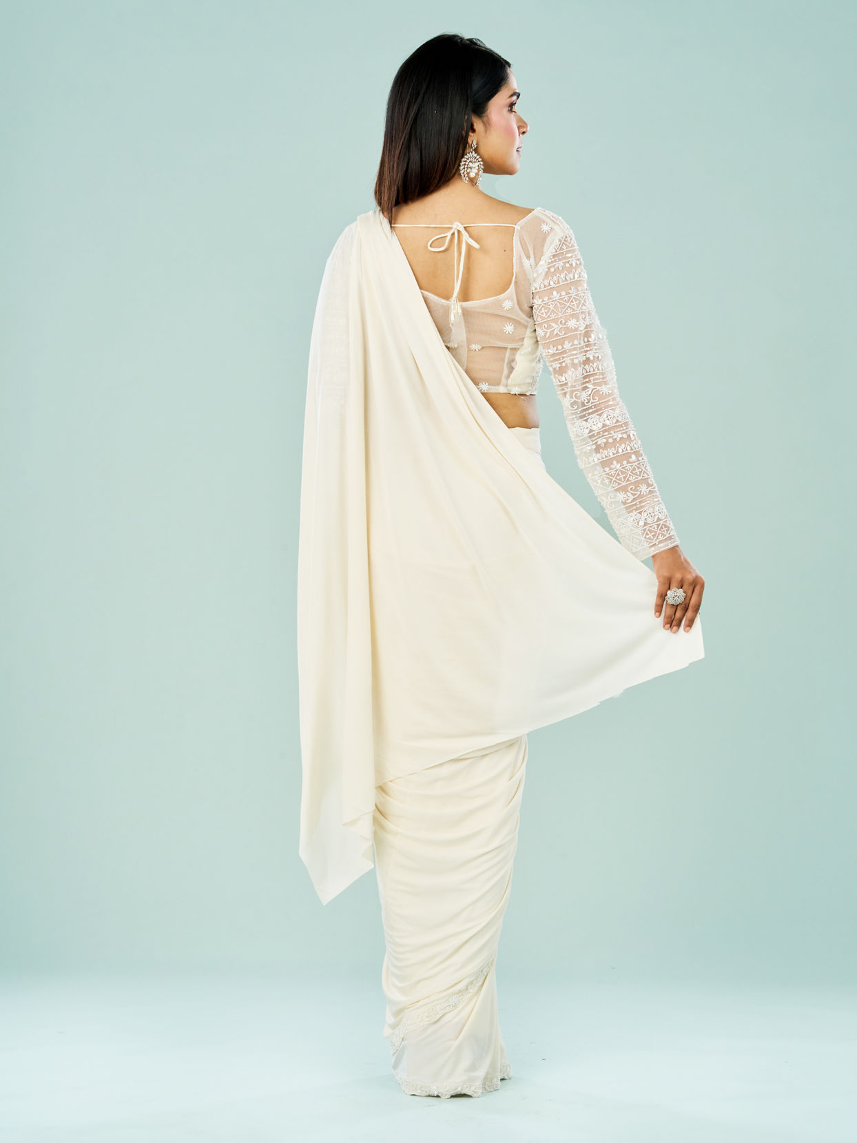Mohey Women Cream Hued Pre Draped Saree Ensemble