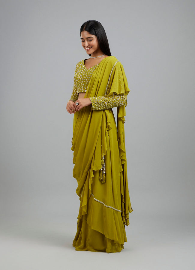 Mohey Women Radiant Green Georgette Pre Draped Saree