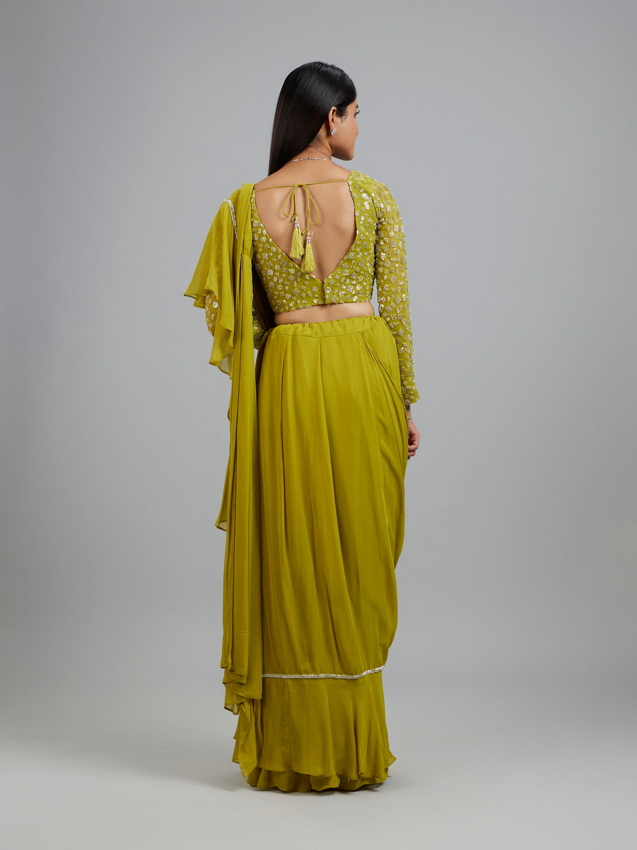 Mohey Women Radiant Green Georgette Pre Draped Saree