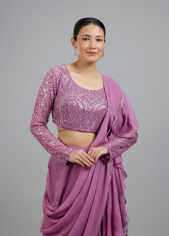 Mohey Women Purple Elegant Georgette Pre Draped Saree