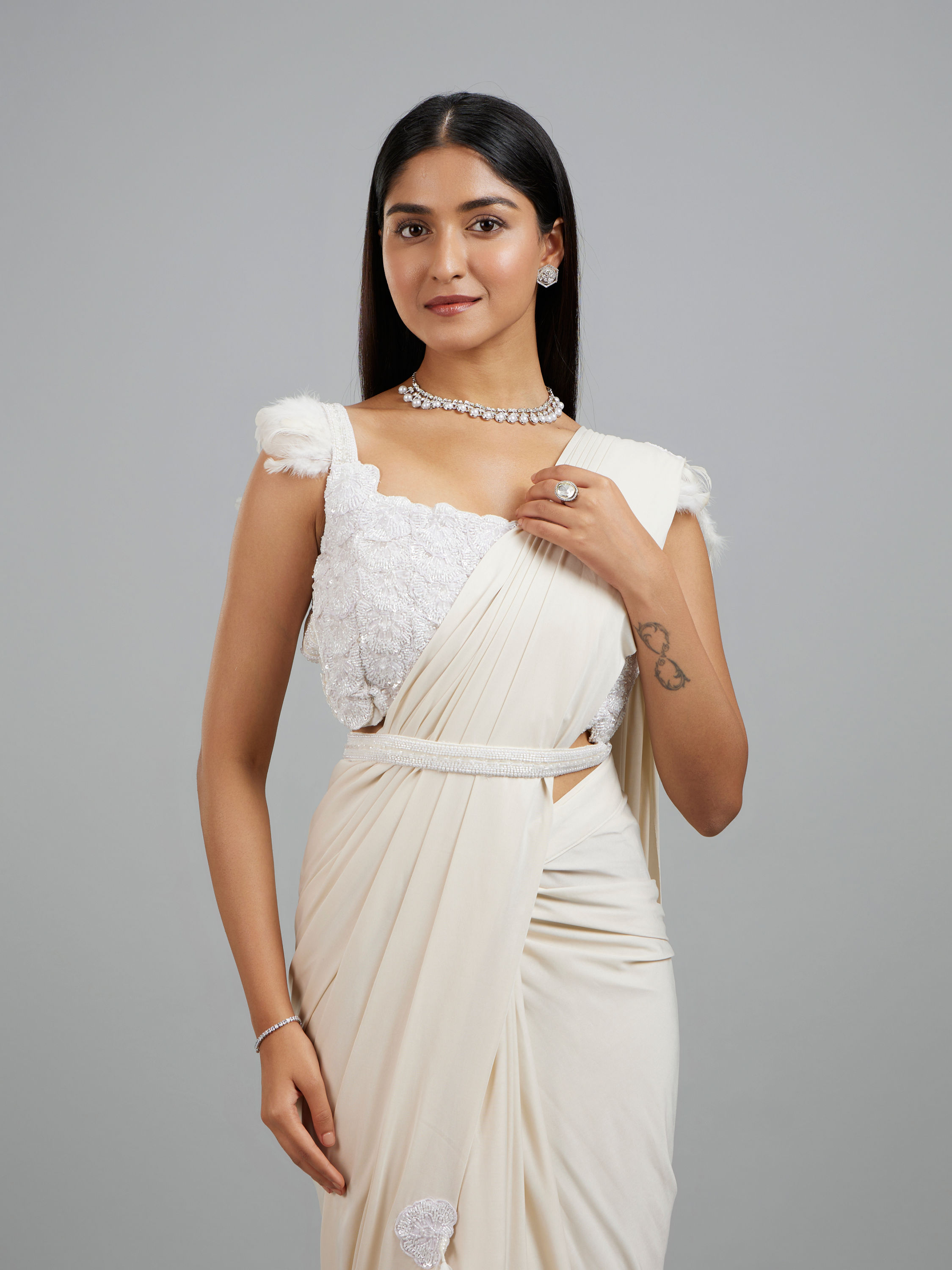 Mohey Women Exquisite Cream Pre Draped Saree