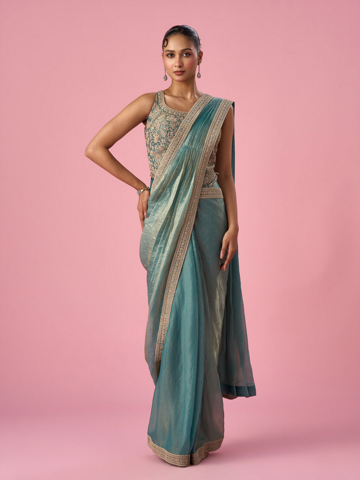 Mohey Women Sea Green Organza Pre Draped Saree