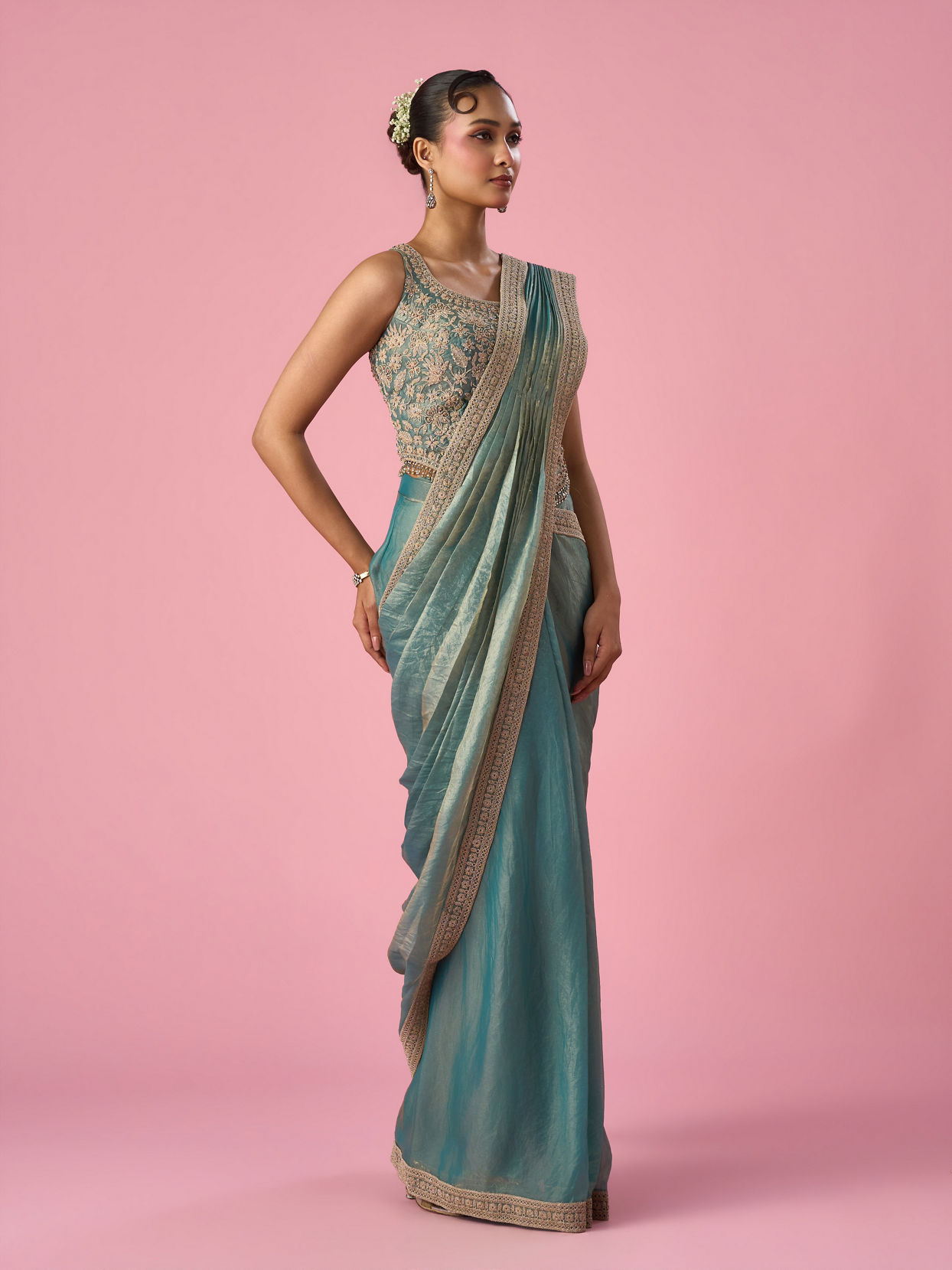 Mohey Women Sea Green Organza Pre Draped Saree