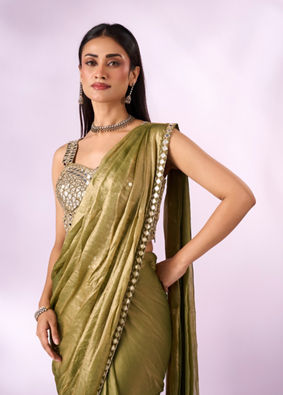 Mohey Women Green Organza Saree with Mirror Work