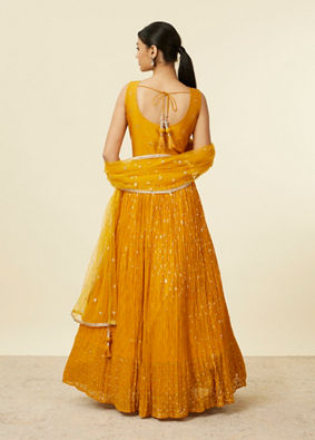 alt message - Mohey Women Mustard Yellow Buta Patterned Anarkali Suit image number 4