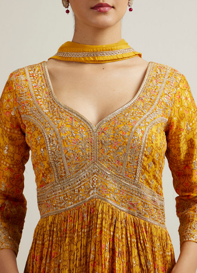 Mohey Women Mustard Crepe Zari Embroidered Anarkali Suit