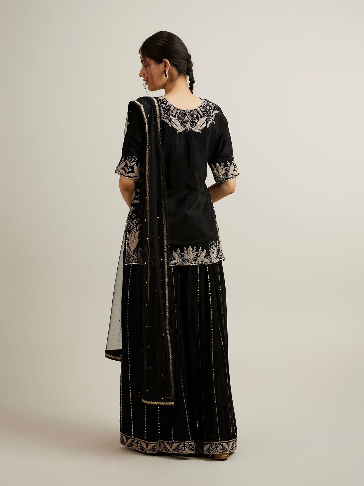 Mohey Women Black Floral Embroidered Sequinned Palazzo Suit