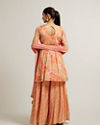 alt message - Mohey Women Soft Peach Floral Printed Suit with Mirror Embellishments image number 4