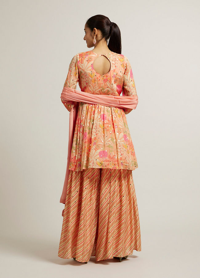 alt message - Mohey Women Soft Peach Floral Printed Suit with Mirror Embellishments image number 4