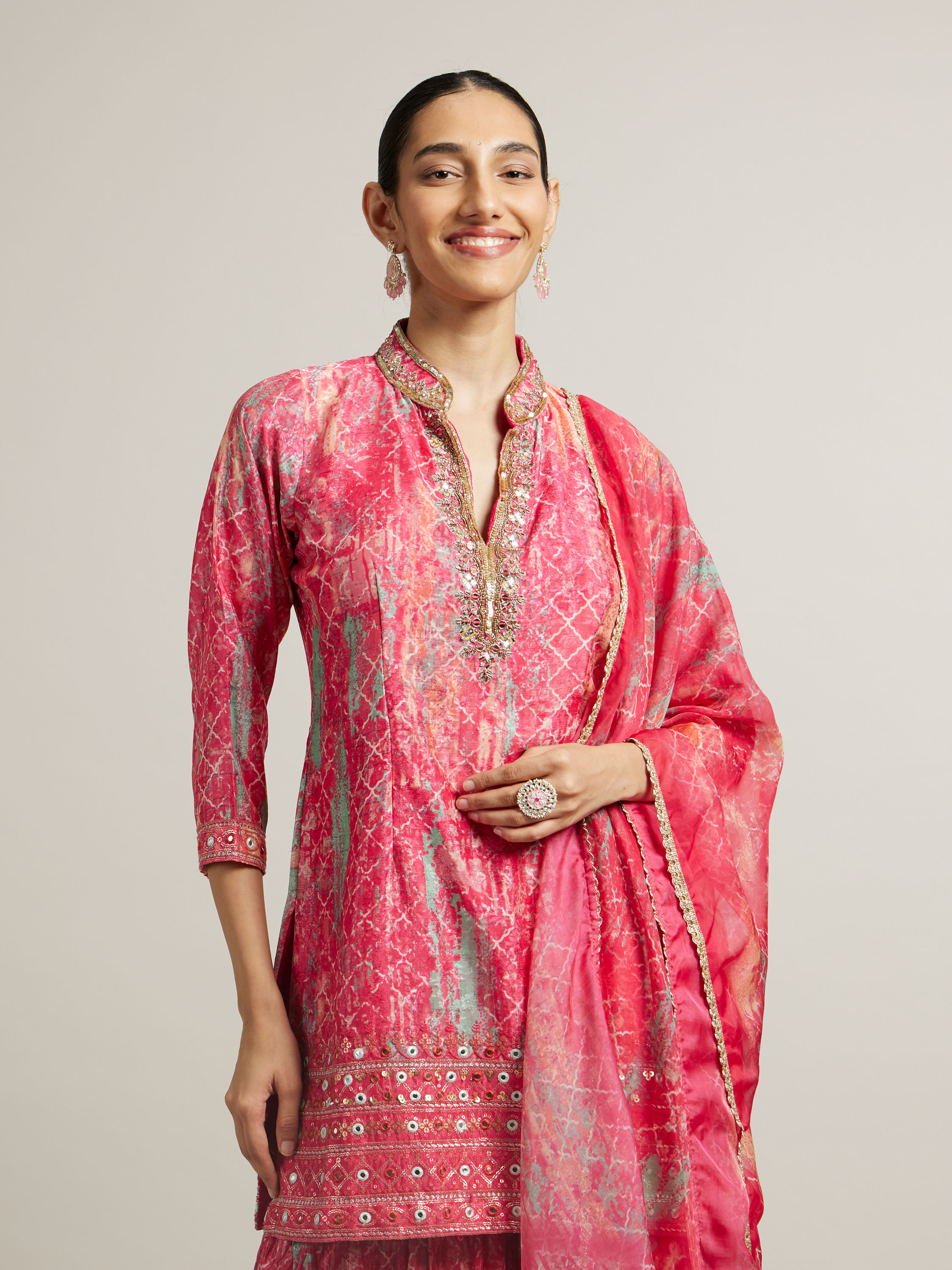 Mohey Women Bright Pink Stitched Suit Set with Mirror Work