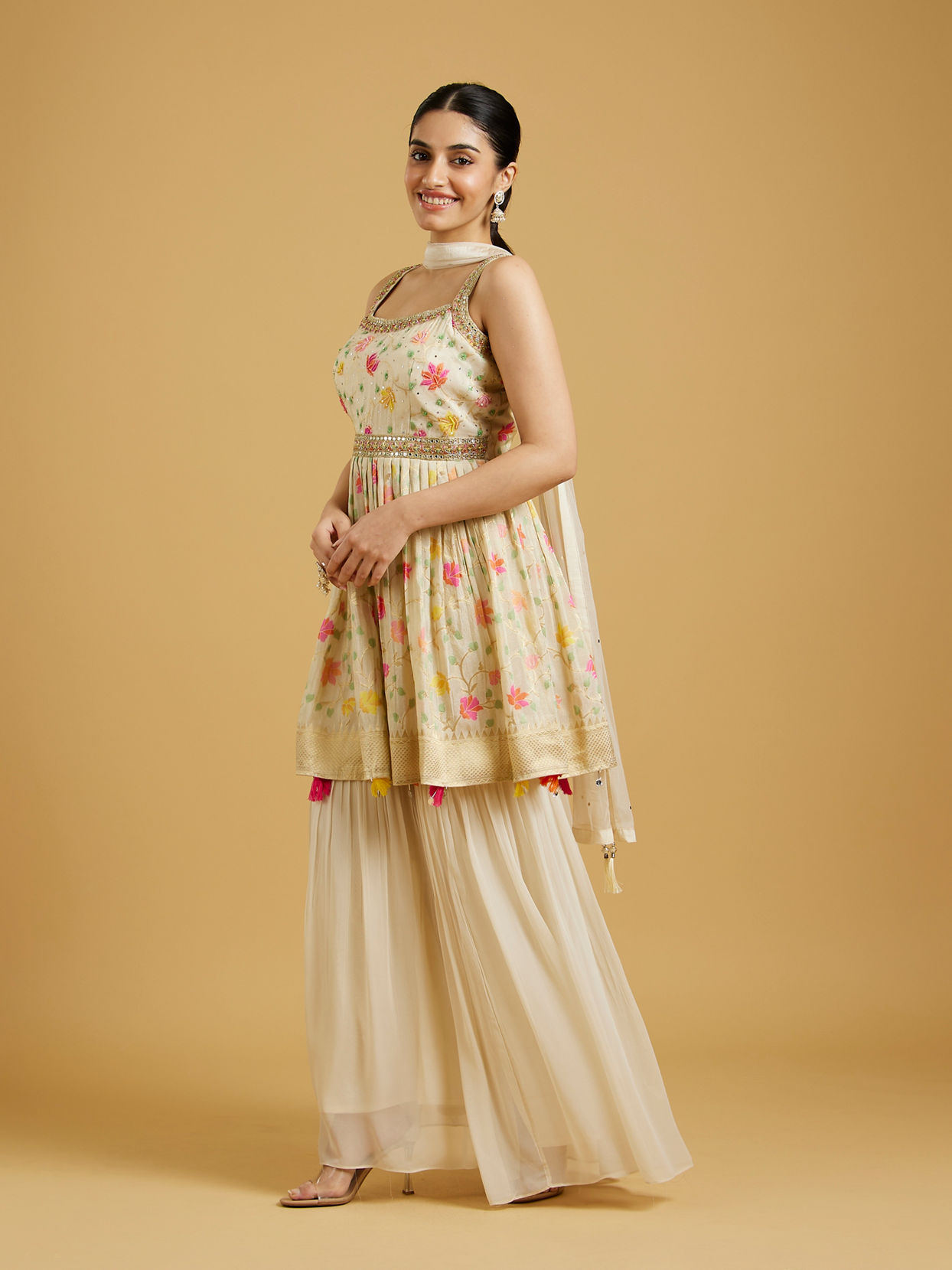 Mohey Women Cream Silk Stitched Suit Set image number 2