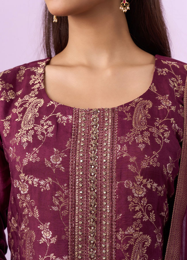 Mohey Women Graceful Wine Straight Suit