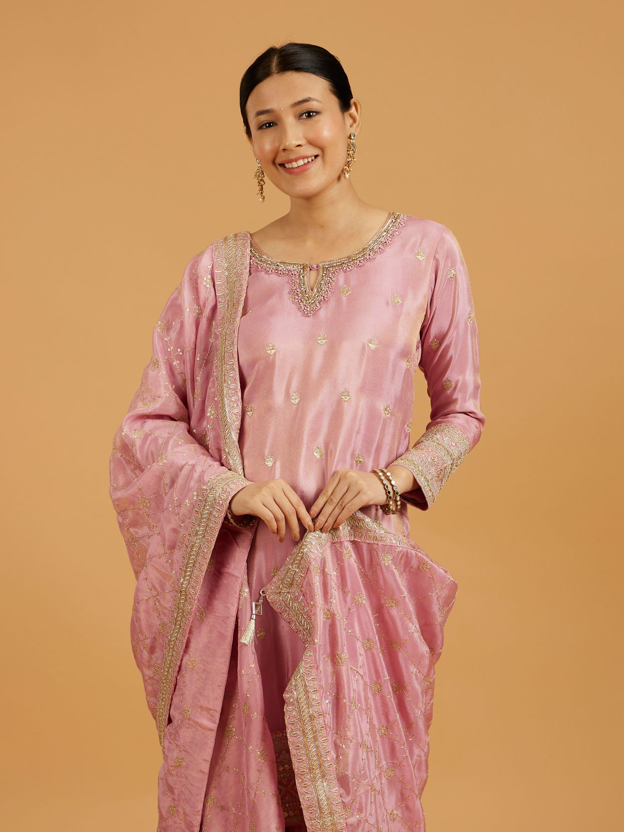 Mohey Women Pink Enchantment Stitched Suit image number 1