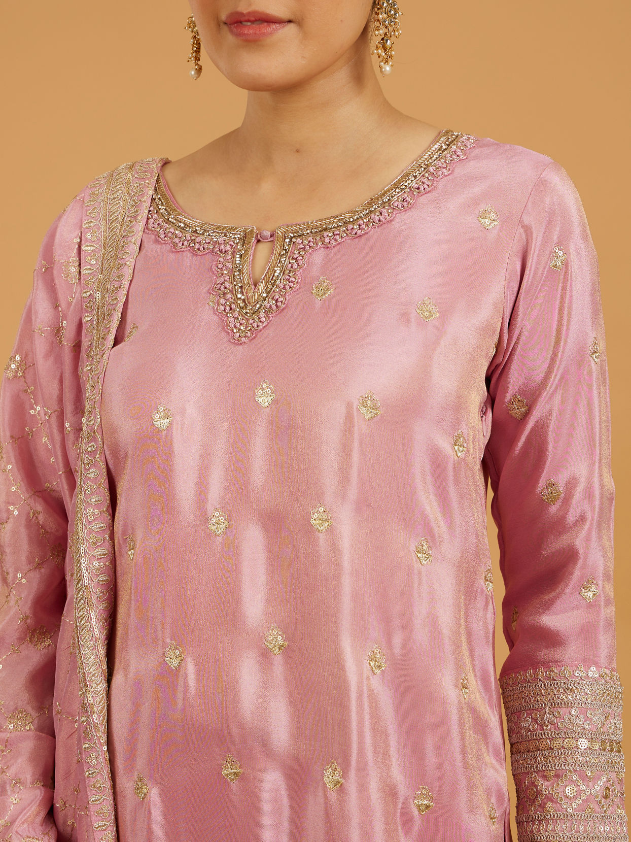 Mohey Women Pink Enchantment Stitched Suit image number 3