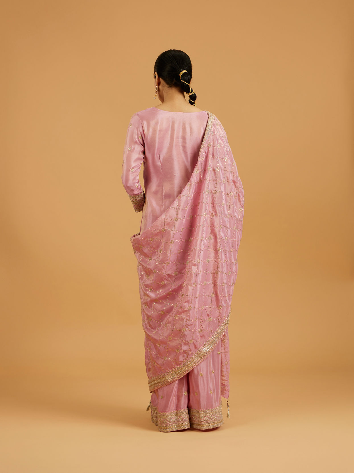 Mohey Women Pink Enchantment Stitched Suit image number 4