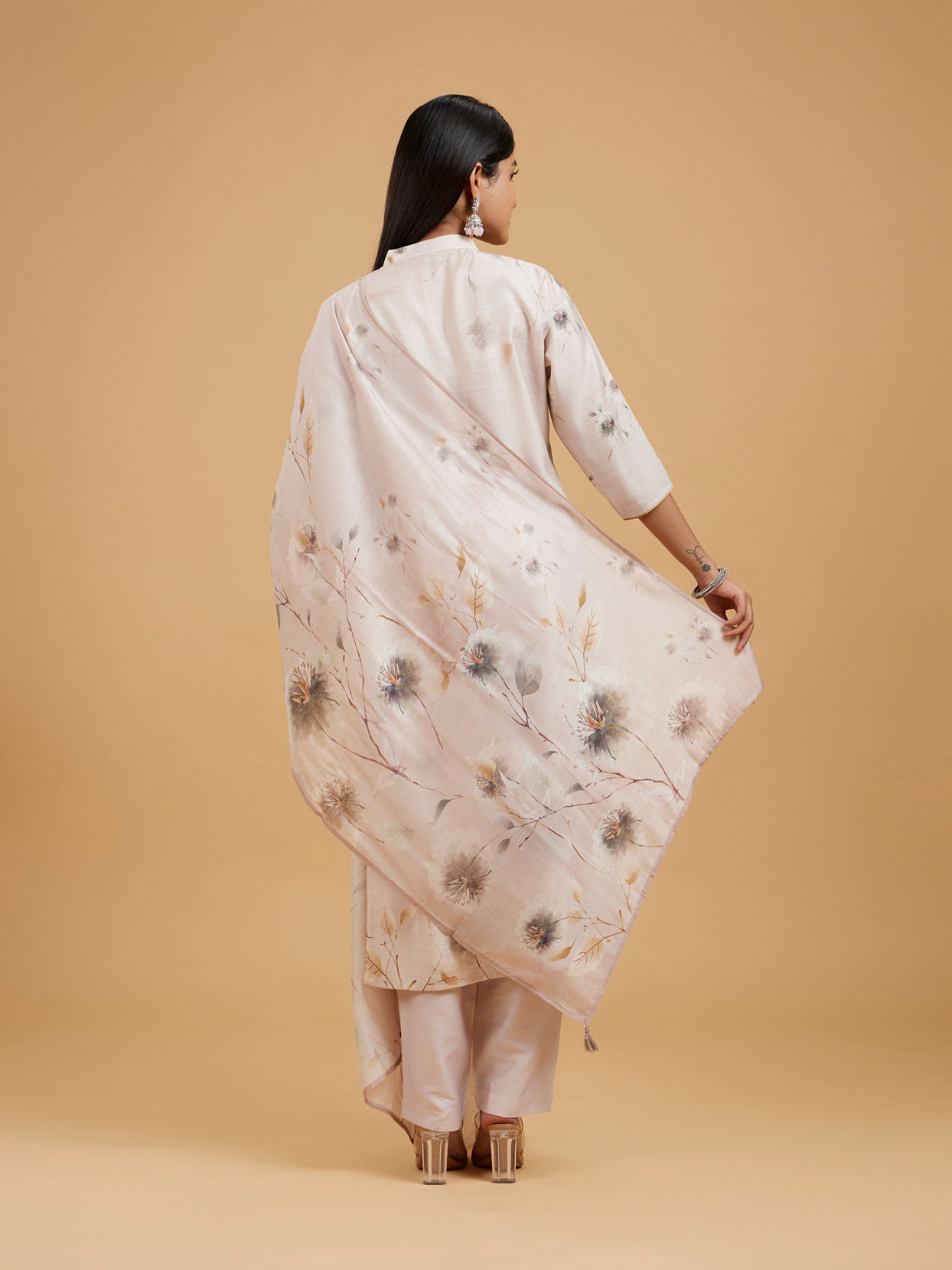 Mohey Women Enchanting Beige Straight Suit
