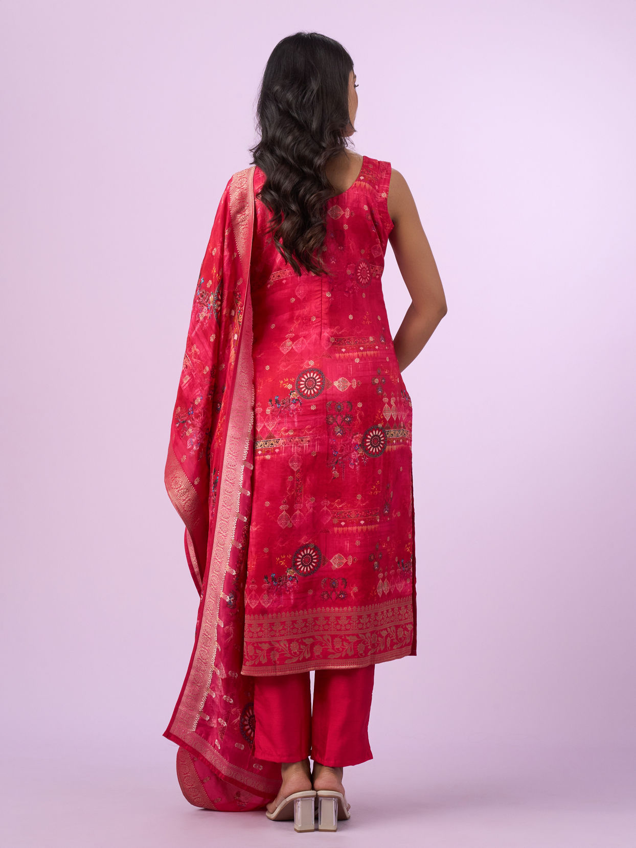 Mohey Women Elegant Rani Pink Stitched Suit