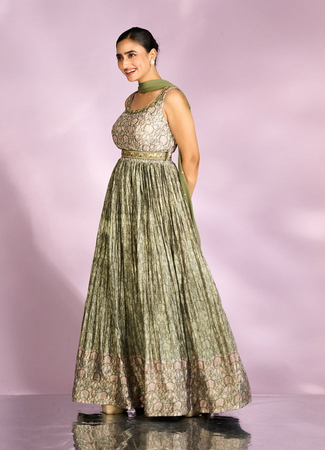 Mohey Women Emerald Green Enchantment Anarkali Suit