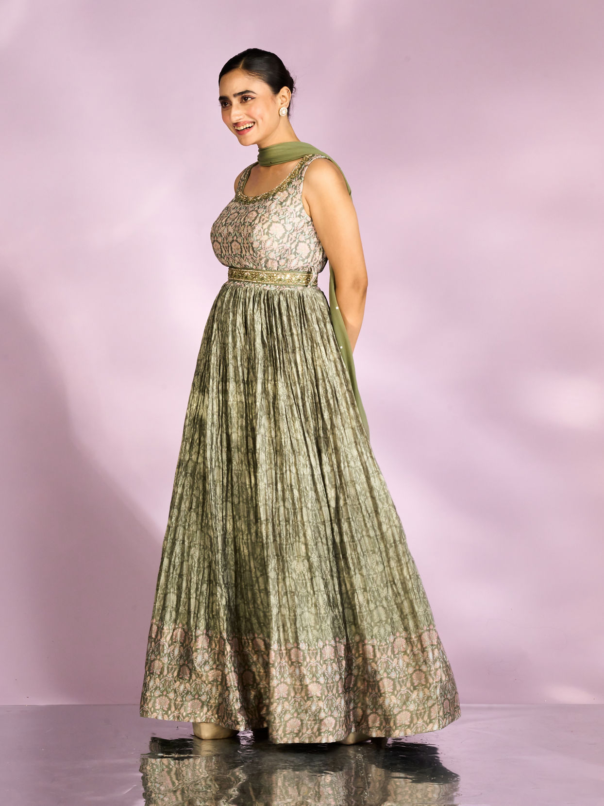 Mohey Women Emerald Green Enchantment Anarkali Suit