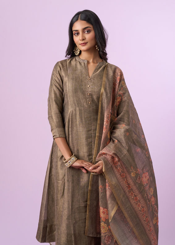 Mohey Women Blossoming Mehandi Anarkali Suit