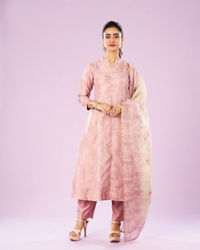 Mohey Women Elegant Light Pink Anarkali Suit