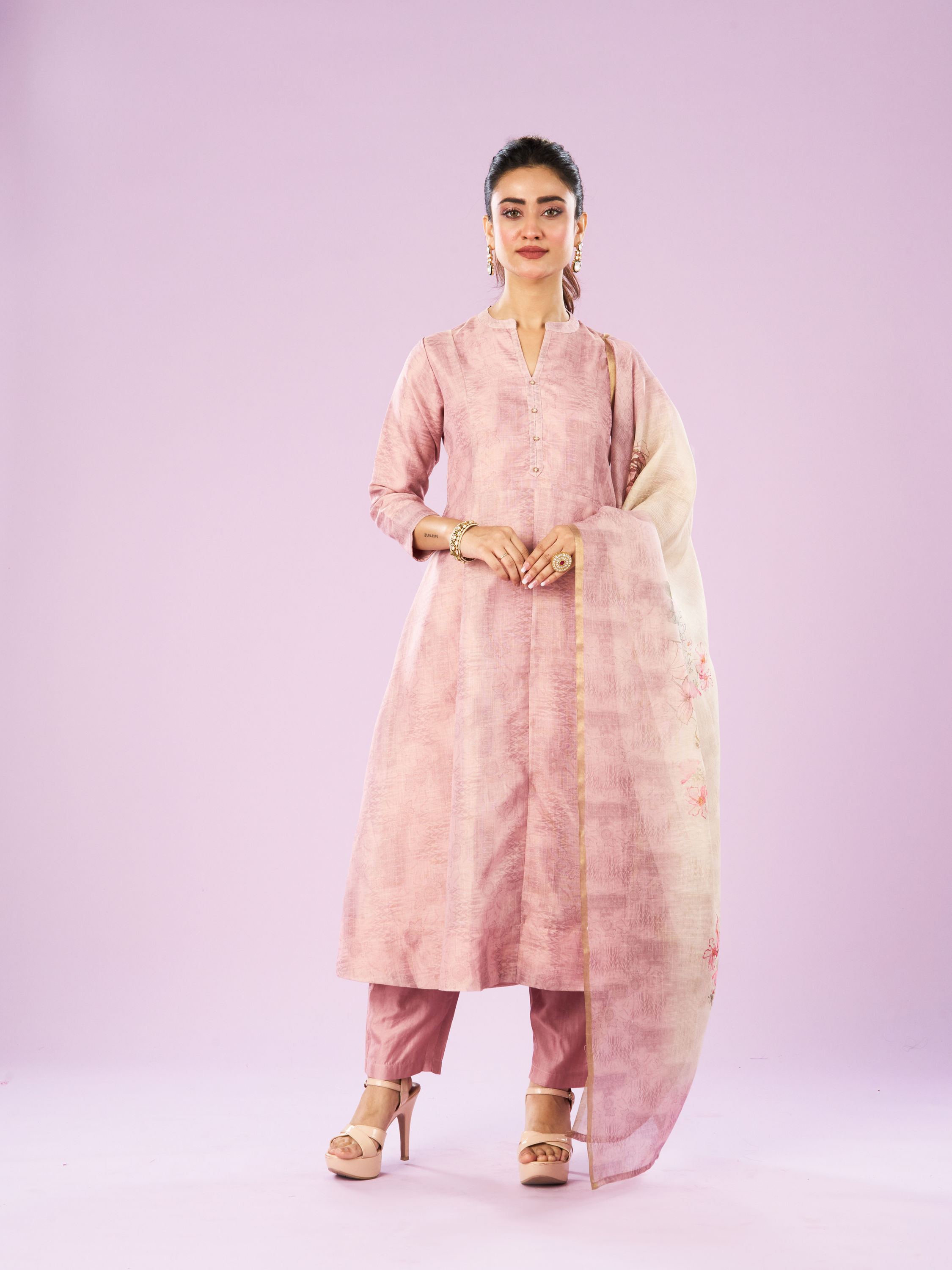 Mohey Women Elegant Light Pink Anarkali Suit