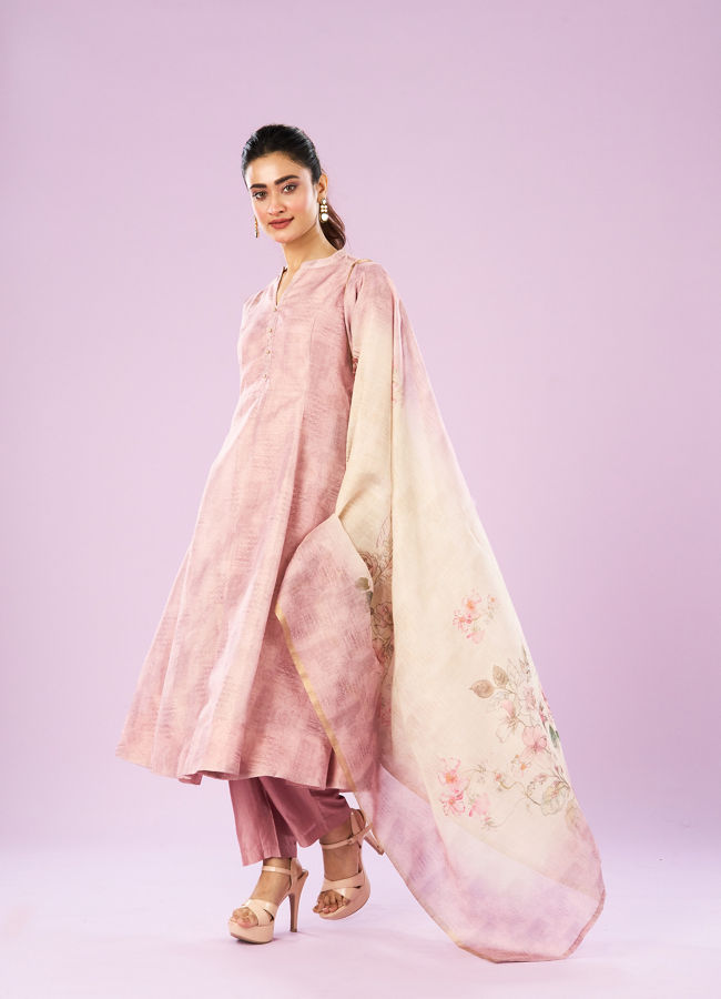Mohey Women Elegant Light Pink Anarkali Suit