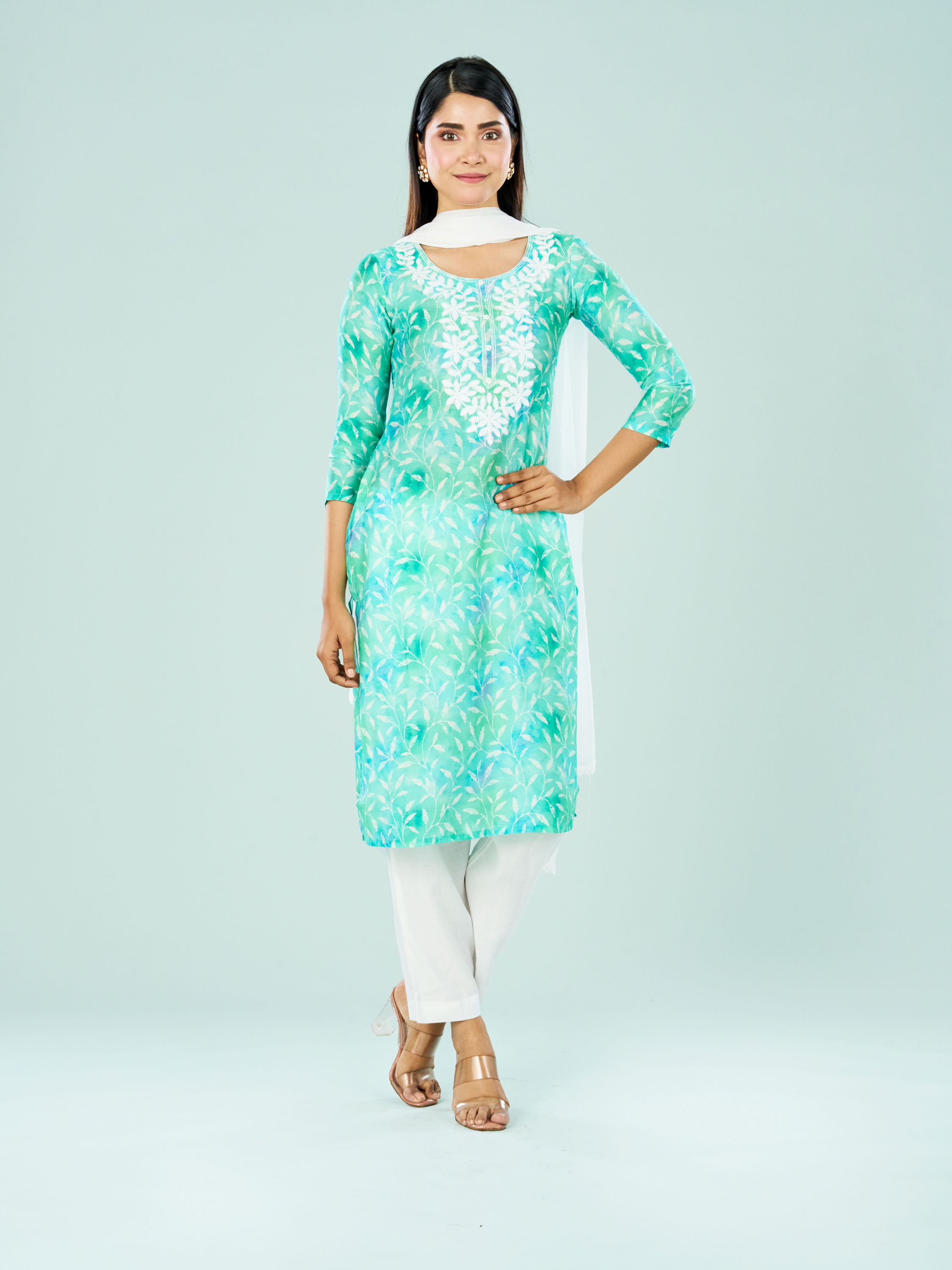 Mohey Women Ravishing Rama Green Straight Suit