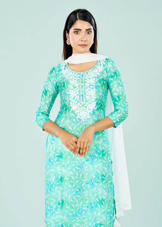 Mohey Women Ravishing Rama Green Straight Suit