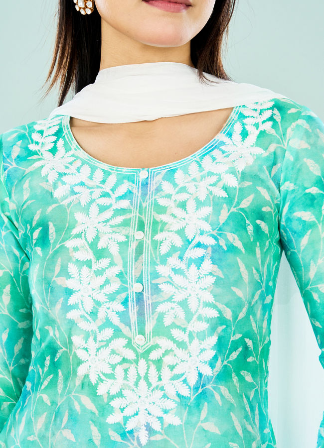 Mohey Women Ravishing Rama Green Straight Suit