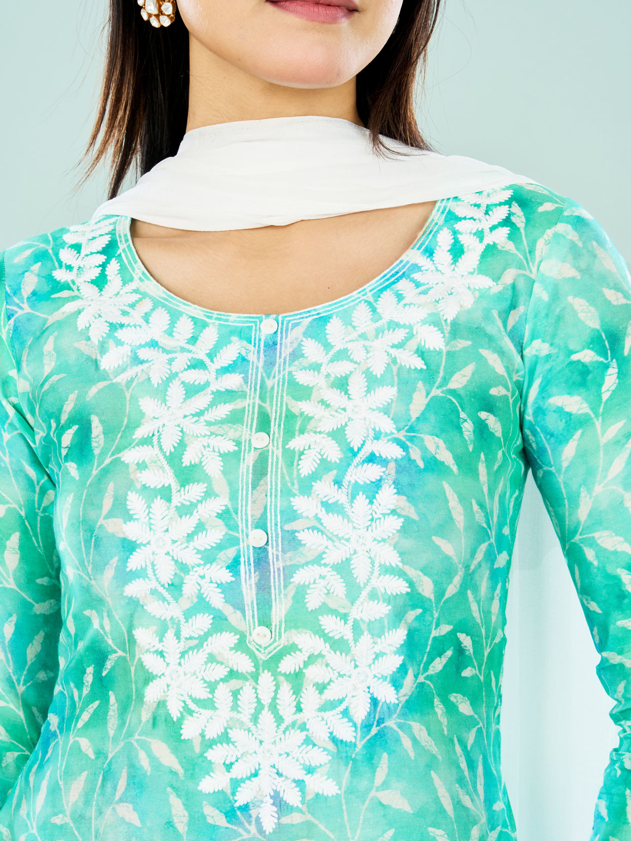 Mohey Women Ravishing Rama Green Straight Suit