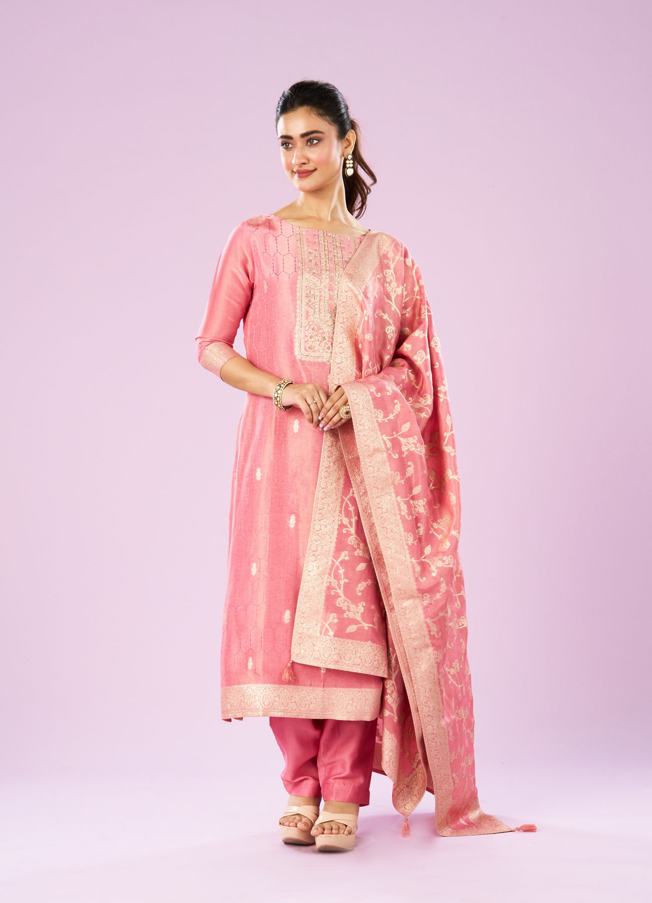 Mohey Women Pristine Pink Artistry Straight Suit