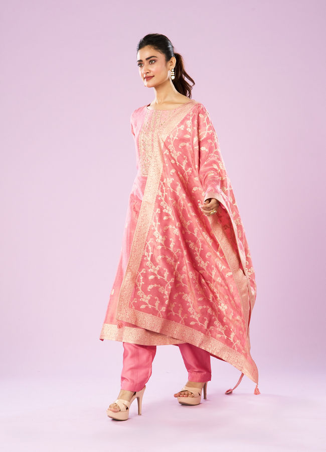 Mohey Women Pristine Pink Artistry Straight Suit