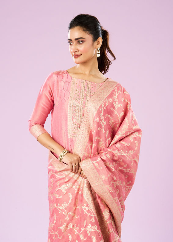 Mohey Women Pristine Pink Artistry Straight Suit
