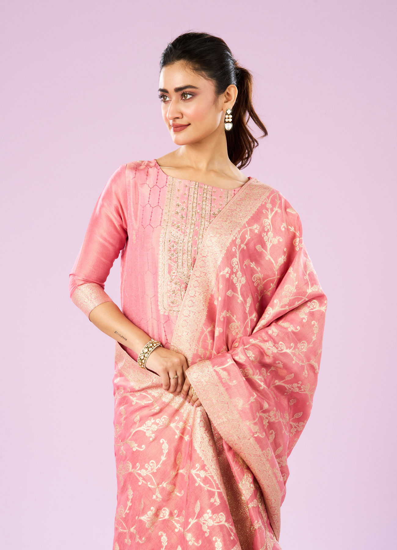Mohey Women Pristine Pink Artistry Straight Suit