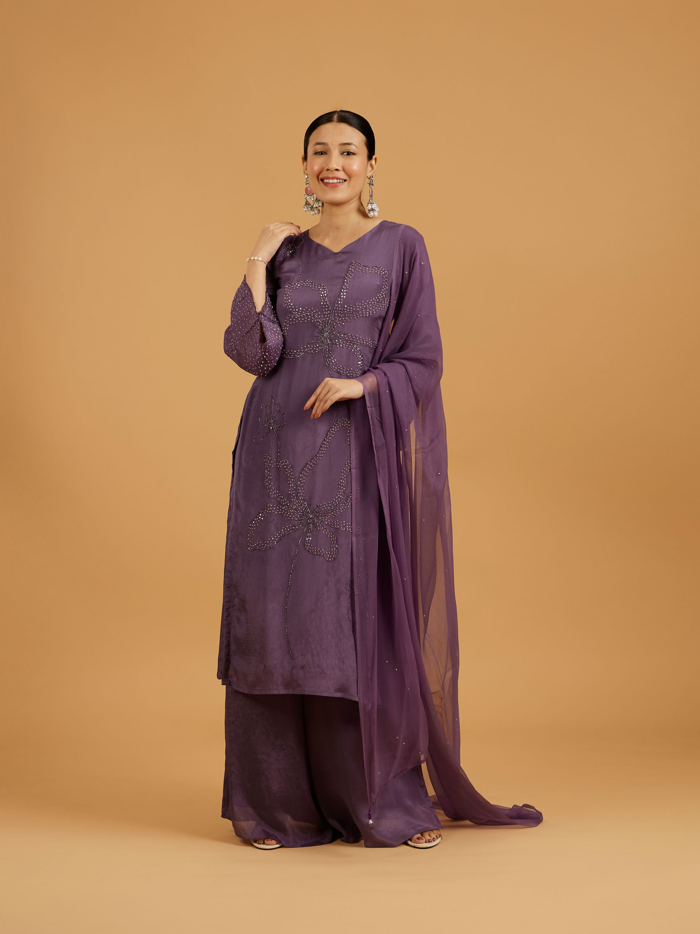 Mohey Women Exquisite Purple Stitched Suit