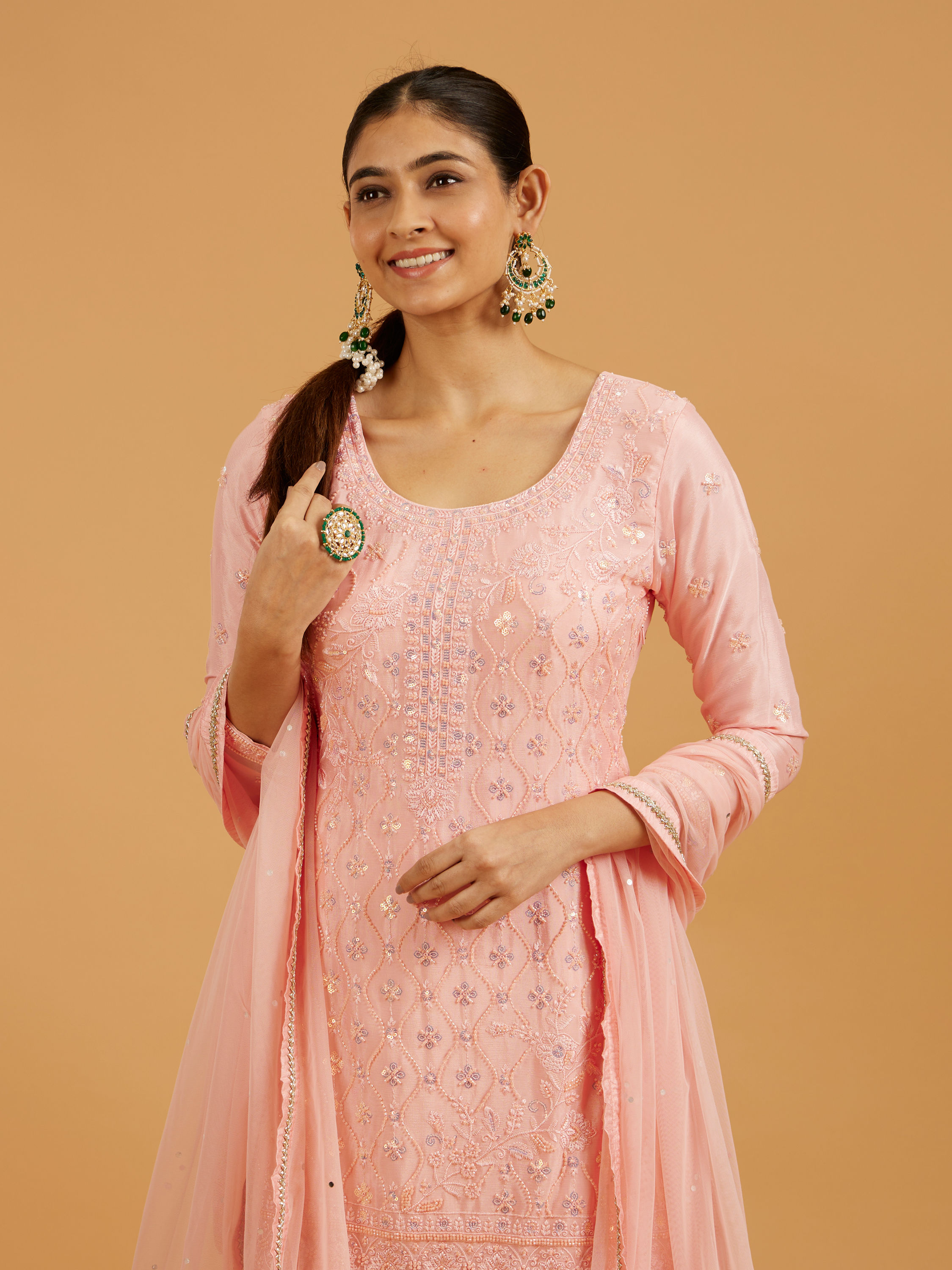 Mohey Women Light Pink Ogee Patterned Floral Embroidered Suit Set