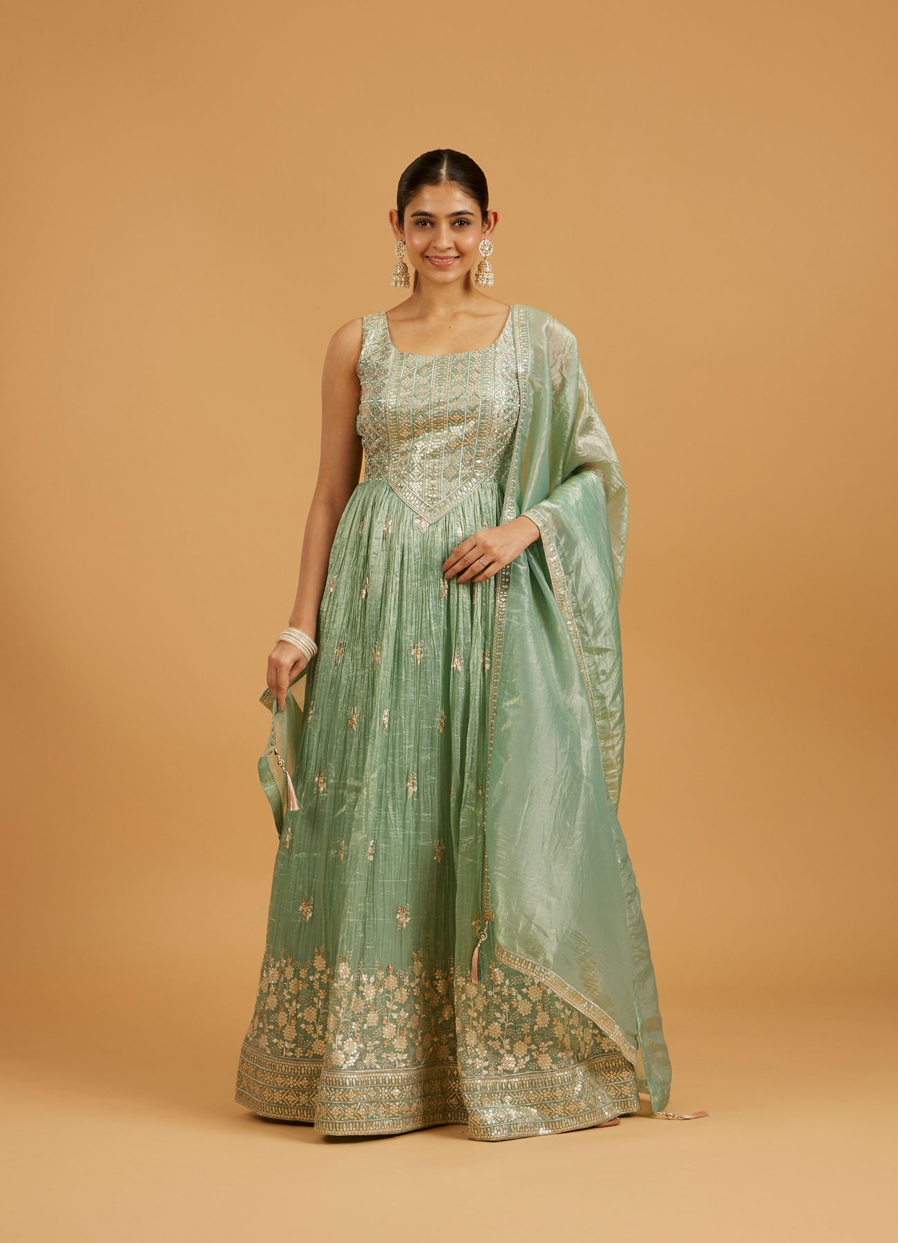 Mohey Women Sea Green Bel Buti And Jaal Embroidered Anarkali Suit