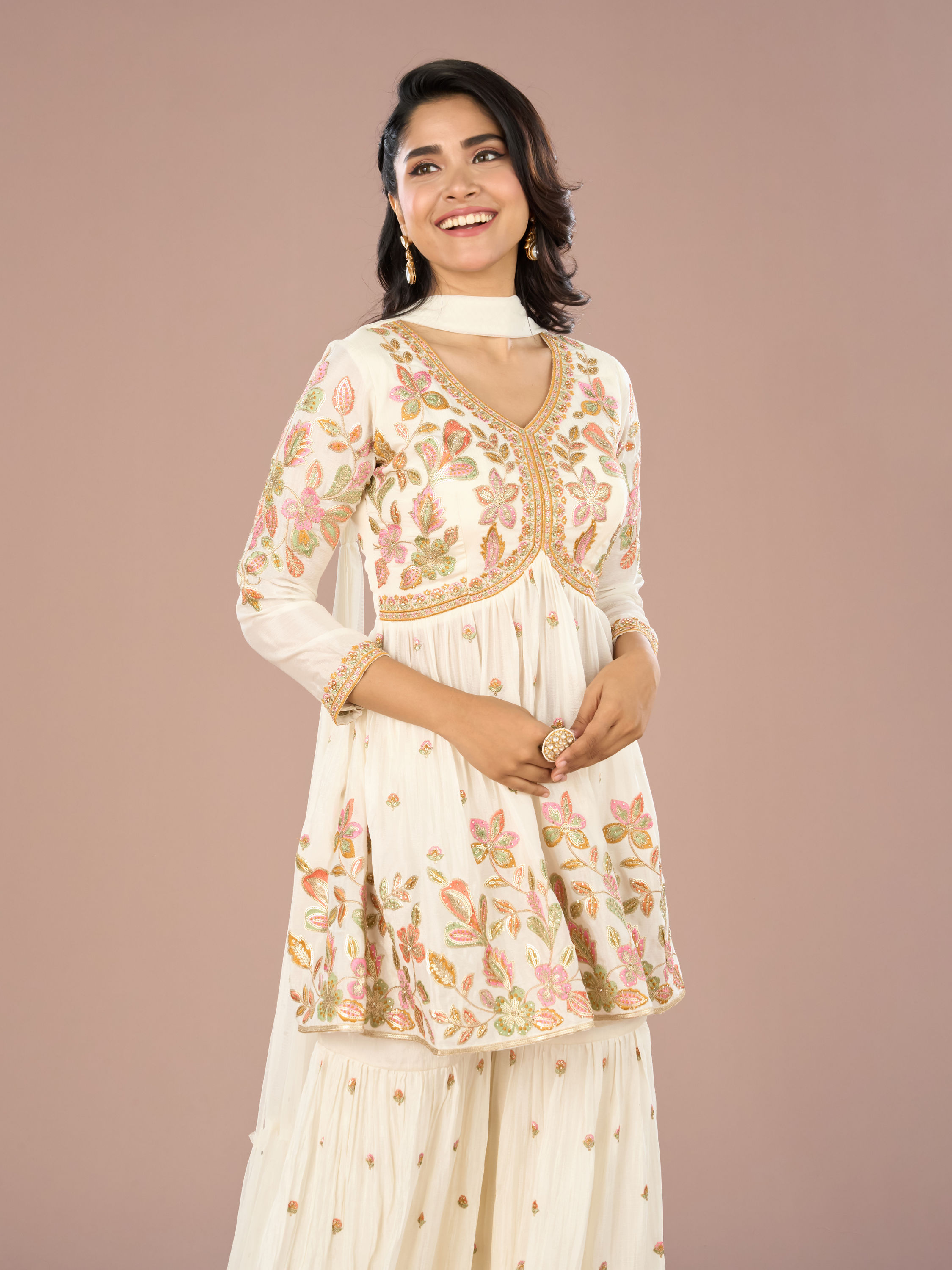 Mohey Women Elegant White Sharara Suit