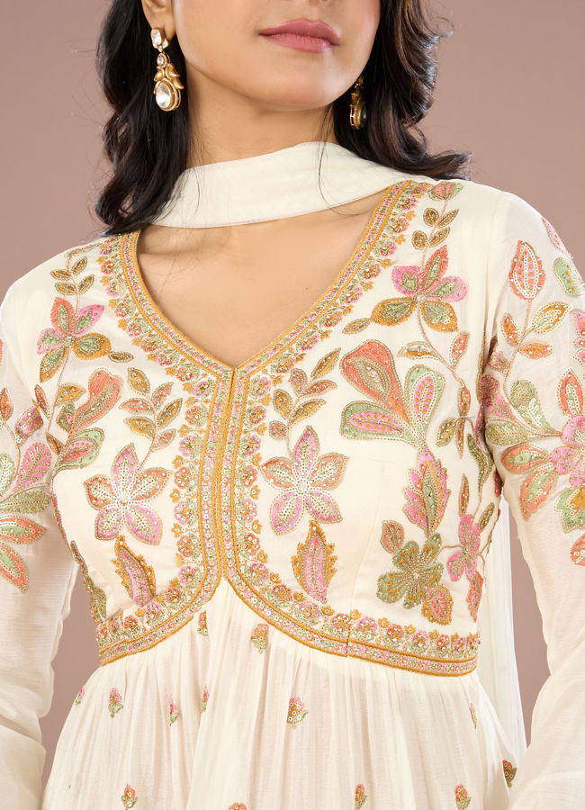 Mohey Women Elegant White Sharara Suit