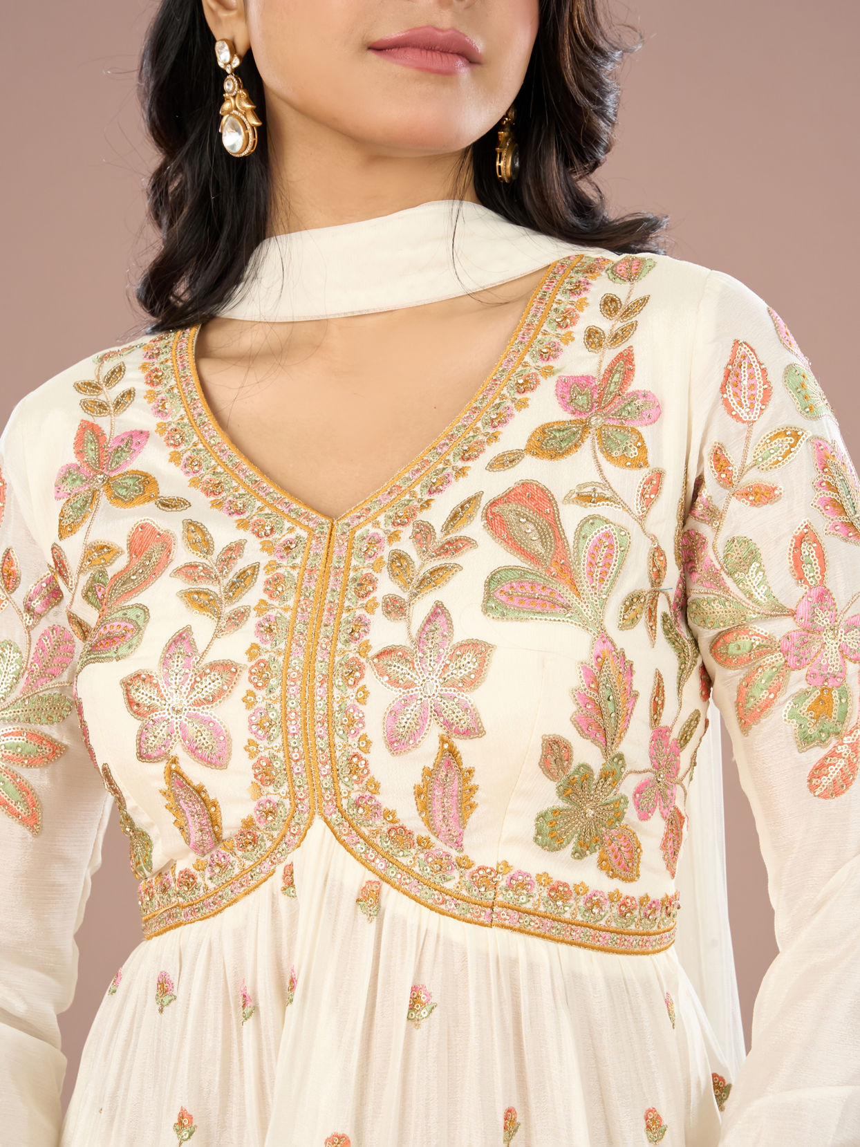 Mohey Women Elegant White Sharara Suit