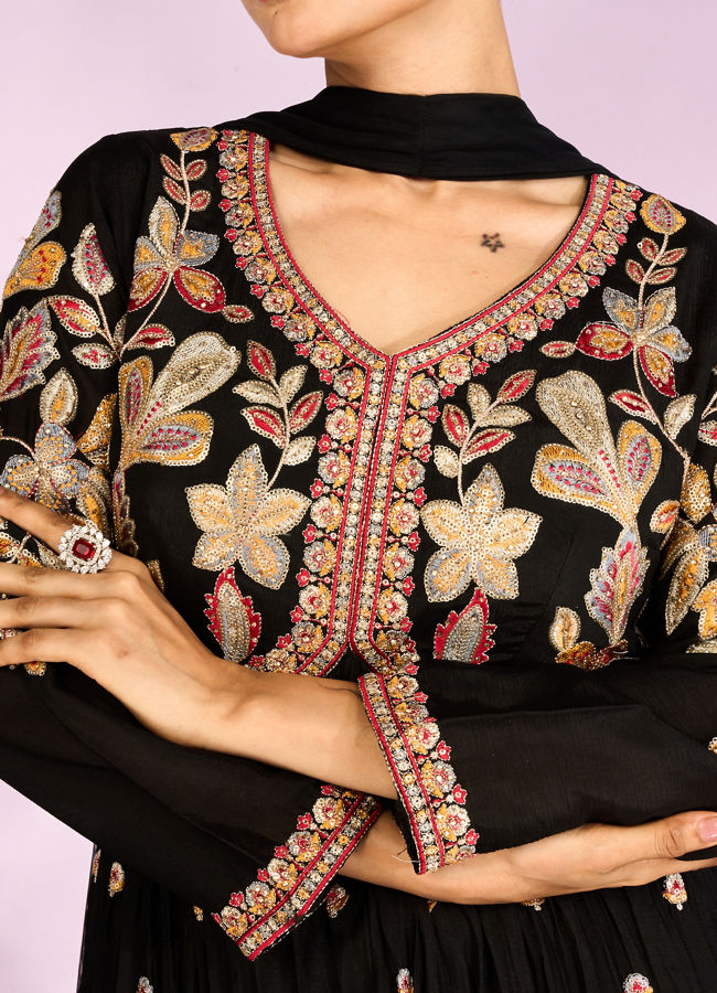 Mohey Women Radiant Black Sharara Suit
