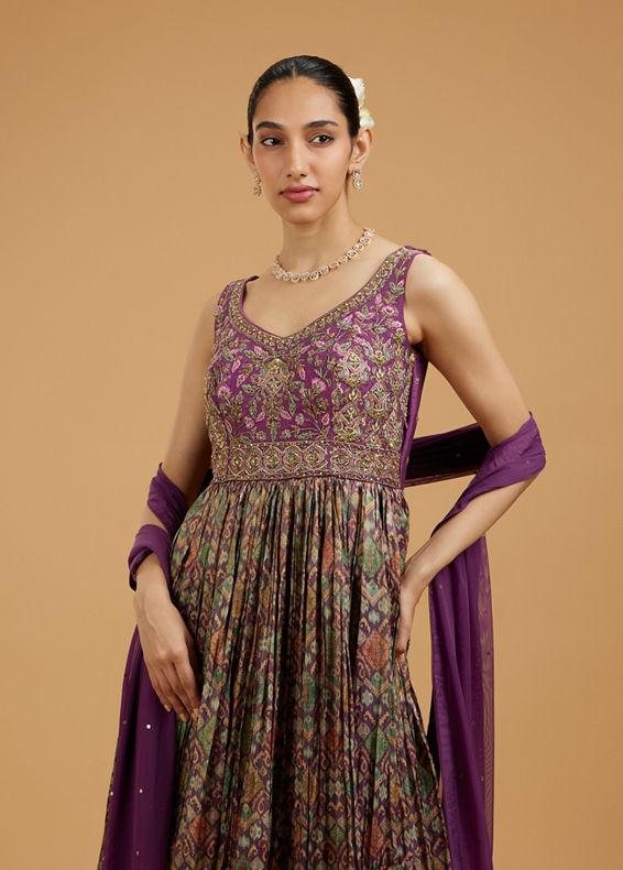 Mohey Women Graceful Purple Stitched Anarkali Suit